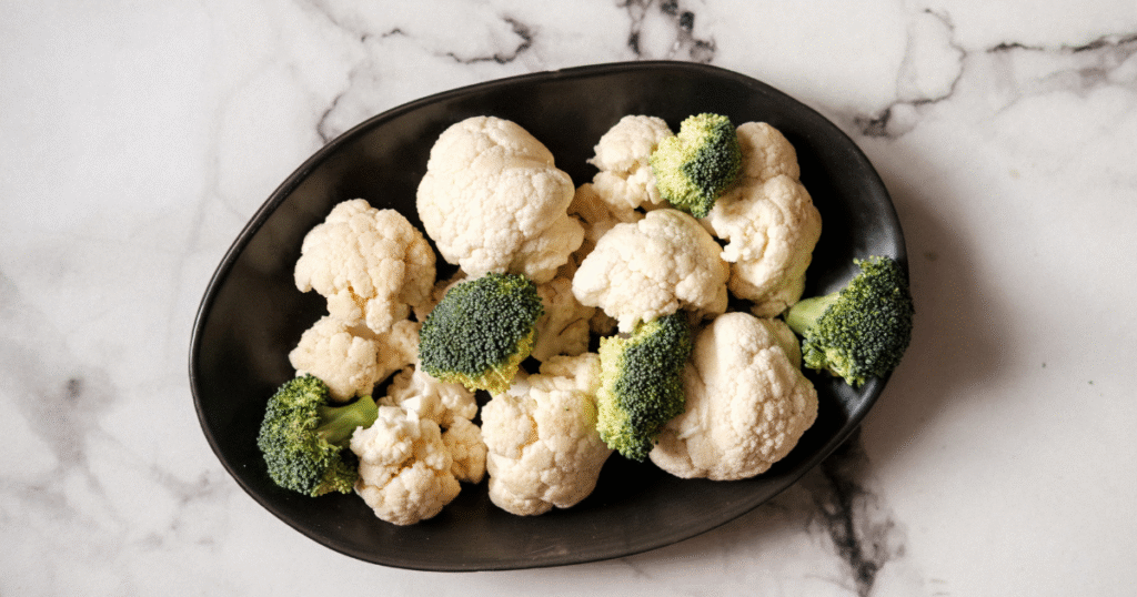 can dogs eat cauliflower and broccoli